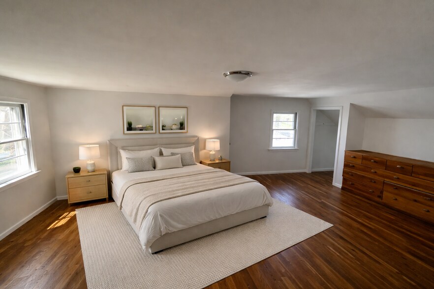 Building Photo - 1219 Barton Ave