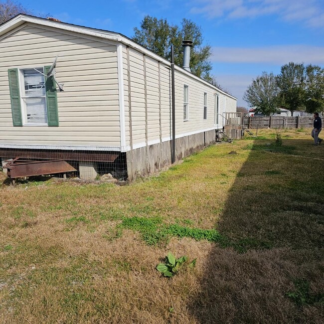 Building Photo - 539 Market St