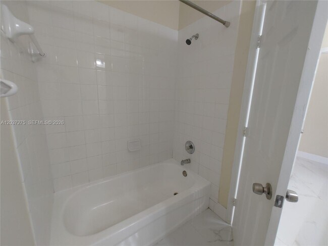Building Photo - 21872 SW 95th Pl