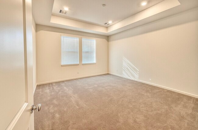 Building Photo - 9638 Lily Vis Ln