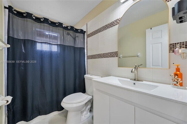 Building Photo - 14530 SW 156th Ave
