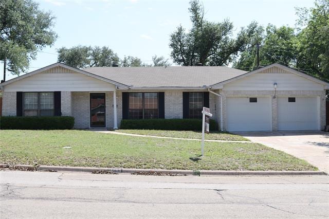 Primary Photo - 3205 Pin Oak Dr