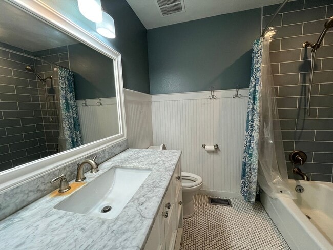 Building Photo - Adorable Home in West Fort Collins