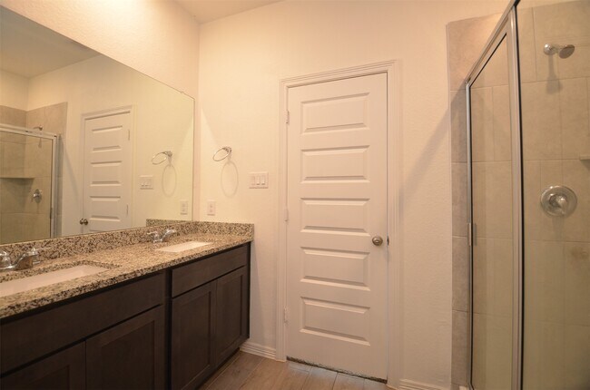Building Photo - 5602 Tabula Rasa Dr