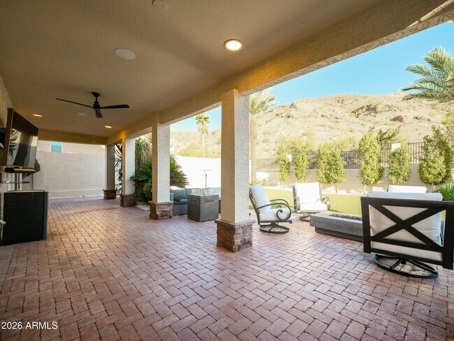 Building Photo - 2024 E Granite View Dr