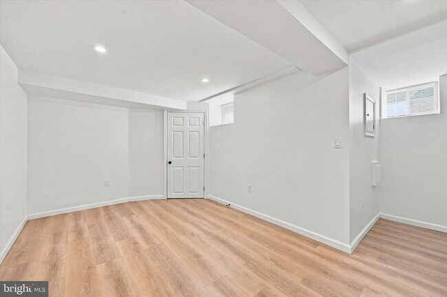 Building Photo - 6411 Malvern Ave