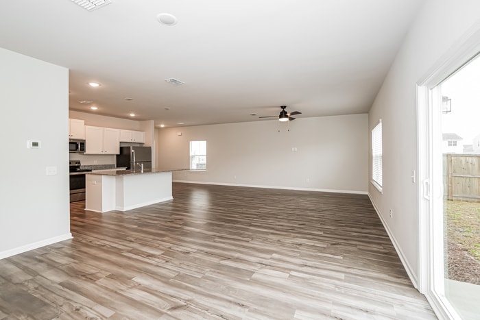 Building Photo - 170 Pine Crest View Dr