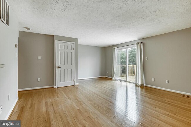 Building Photo - 14623 Stone Crossing Ct