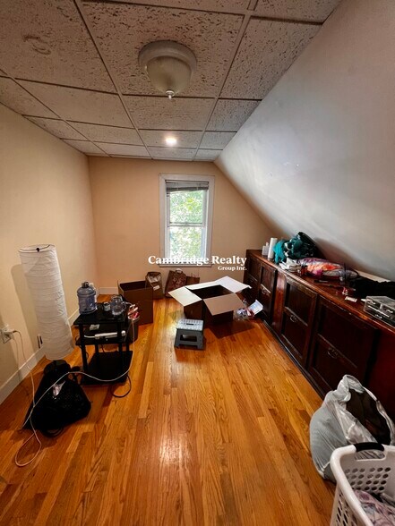 Building Photo - 51 Porter Rd