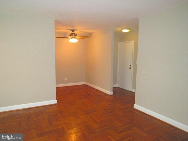 Building Photo - 1311 N Ode St