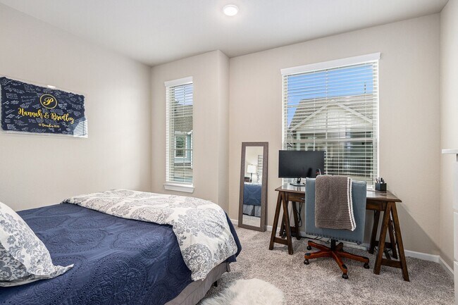 Building Photo - 7603 Green Bulrush Wy