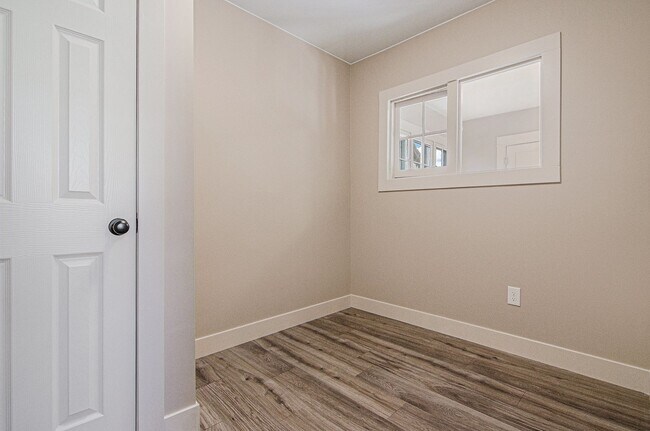 Building Photo - Modern Remodel with Classic Charm in Prime SoBo Location