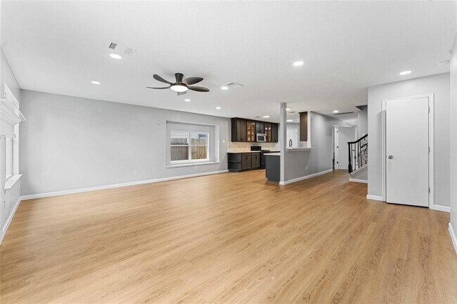 Building Photo - 22250 Queenbury Hills Dr