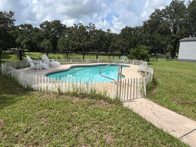 Building Photo - 3 Bedroom, 2 Bathrooms, with pool on 3 Acres