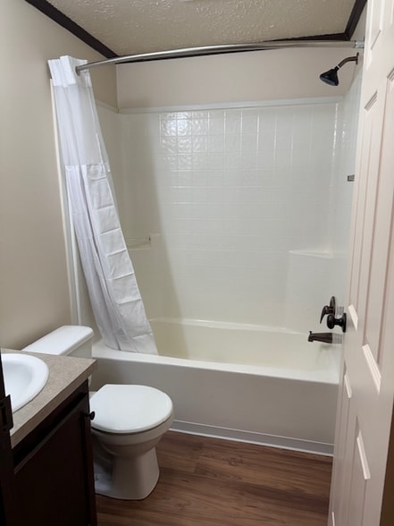 Building Photo - 4370 N Montana Ave