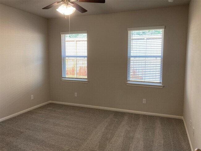 Building Photo - 22826 Ephesus Ave