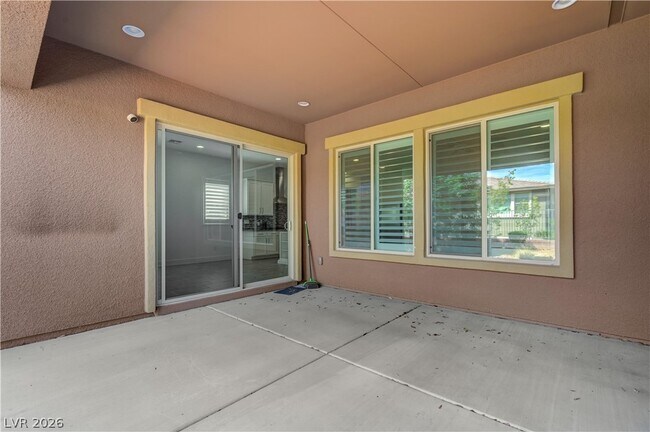 Building Photo - 6020 Langreo Ln