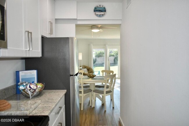 Building Photo - Furnished Townhome In Ponce Inlet!