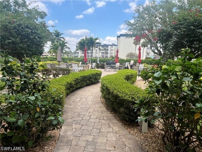 Building Photo - 1747 Pebble Beach Dr