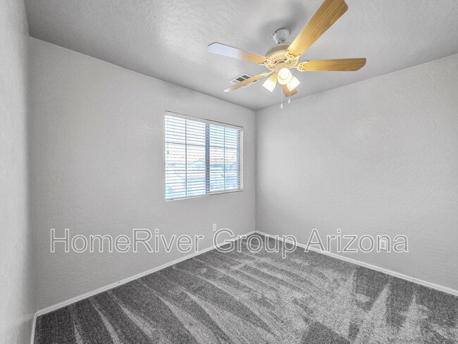 Building Photo - 11365 W Yuma St