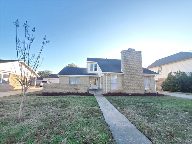Building Photo - 2810 Arrowhead Dr