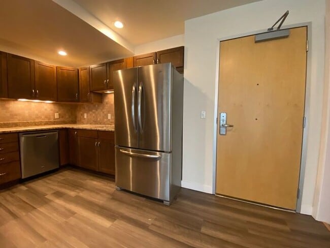 Primary Photo - $2,575 | 1 Bedroom, 2 Bathroom Condo | Pet...