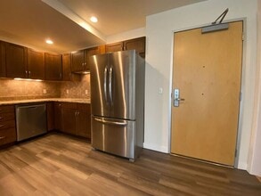 Building Photo - $2,575 | 1 Bedroom, 2 Bathroom Condo | Pet...