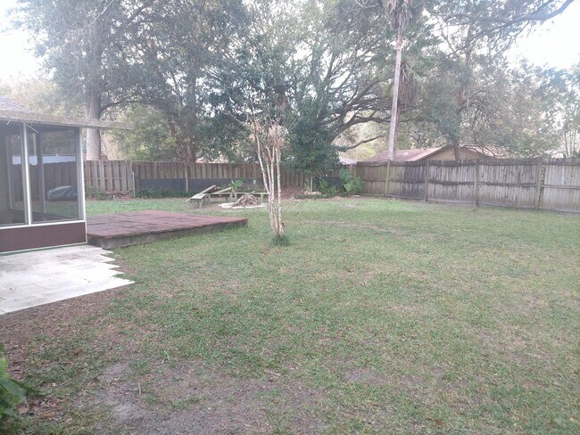 Building Photo - 3/2 in Westwood!