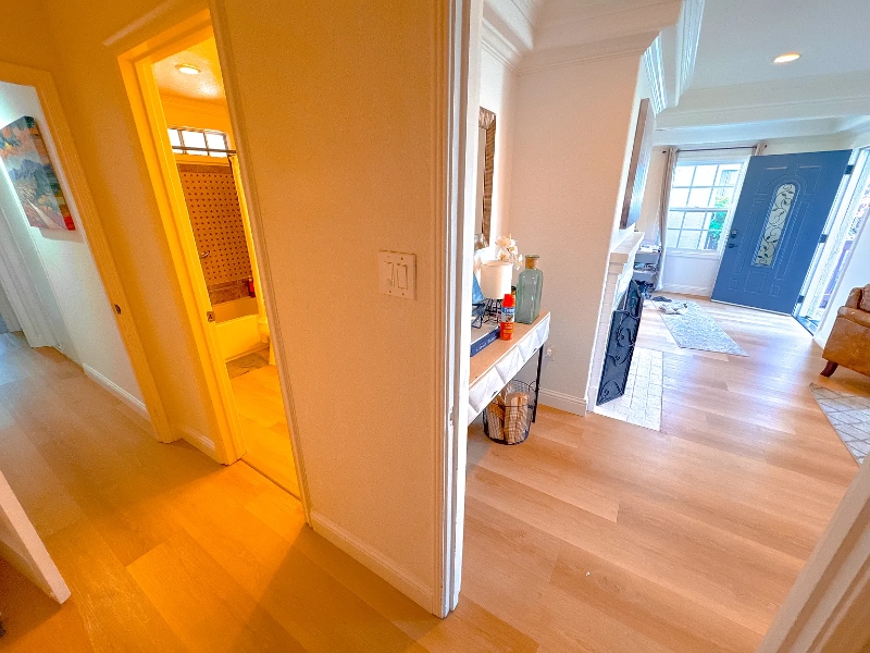 Building Photo - 1532 Cypress Ave