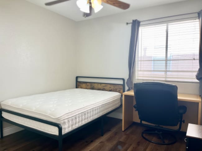 Building Photo - 5034 Lime Kiln Ave