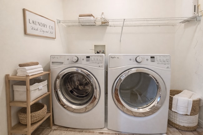 Building Photo - 2515 450 S