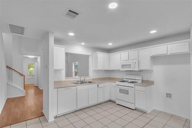 Building Photo - 1012 Traci Michelle Dr