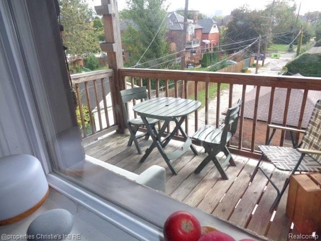 Building Photo - 1535 W Canfield St