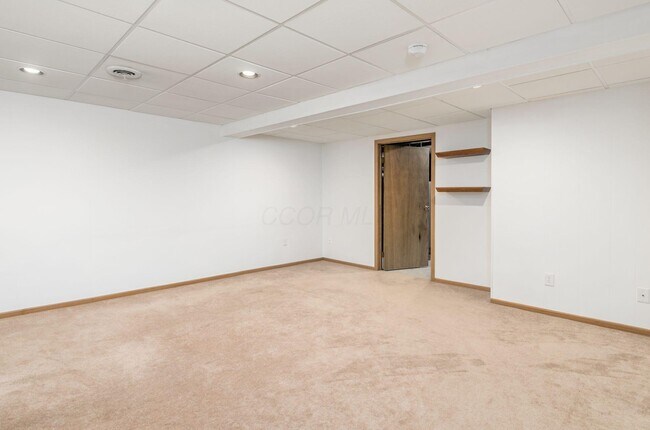 Building Photo - 5841 Elmbridge Ln