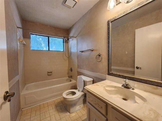 Building Photo - 6419 Scarlet Ridge Ct
