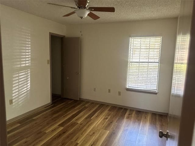 Building Photo - 3525 Sunnyview Ln