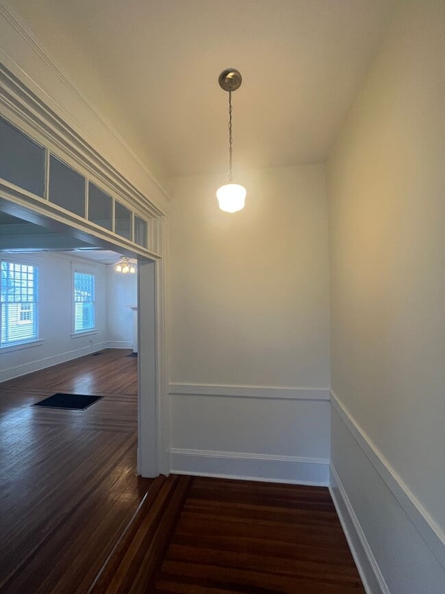 Building Photo - 1808 Bayard Pl