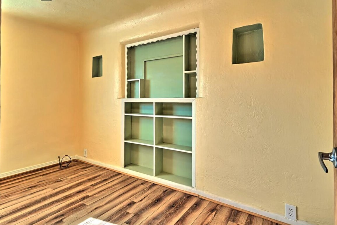 Building Photo - 1508 Edith Blvd NE