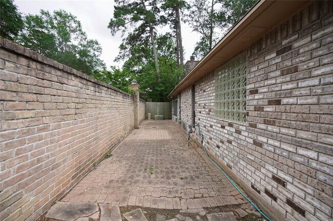 Building Photo - 14106 Glen Canon Ln
