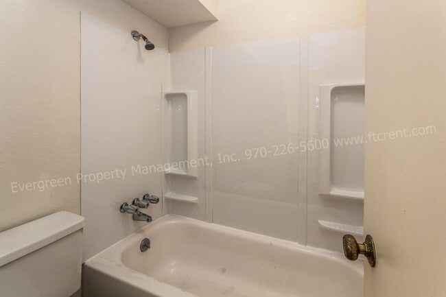 Building Photo - 1314 E 16th St