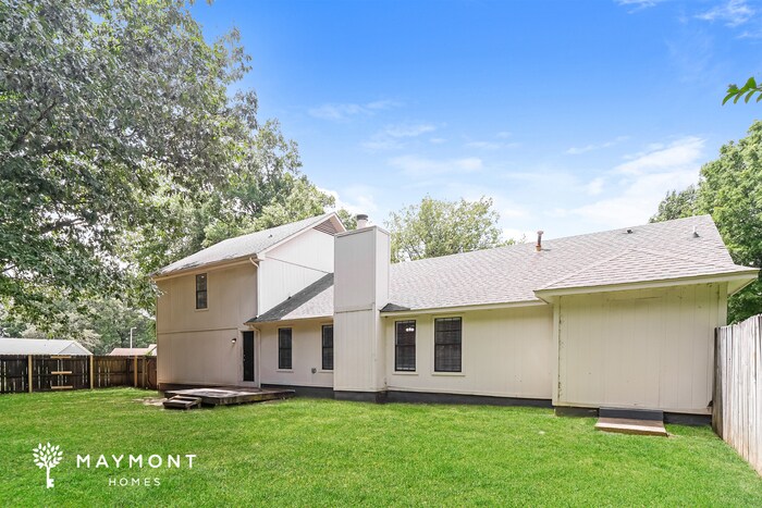 Building Photo - 3016 Shade Tree Cove