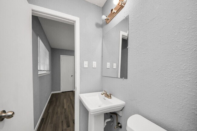 Building Photo - 11510 Lockgate Ln