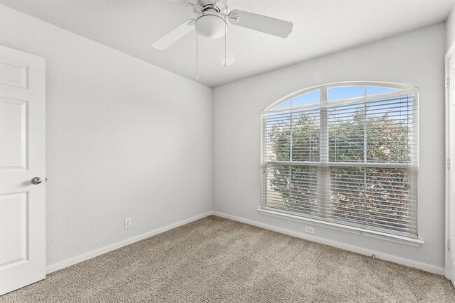 Building Photo - 216 Teron Dr