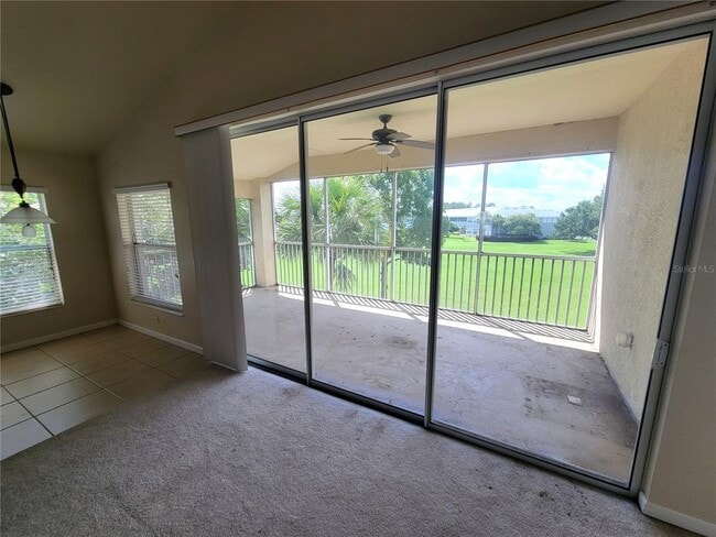 Building Photo - 4555 SW 52nd Cir