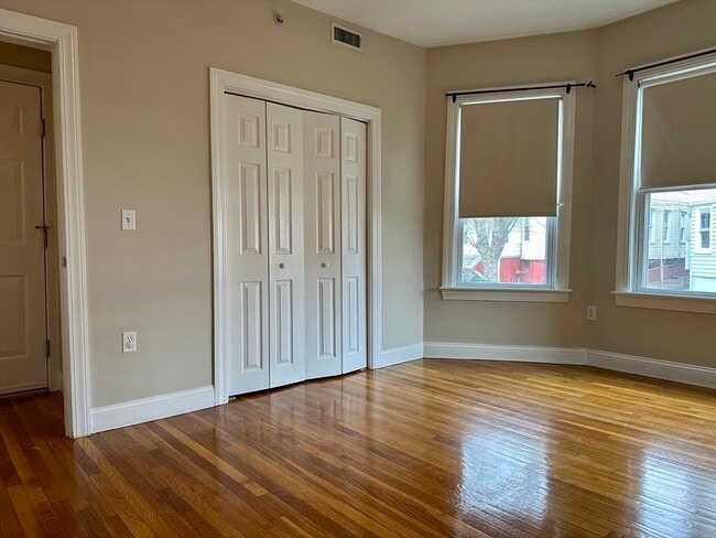 Building Photo - 22 Sewall St