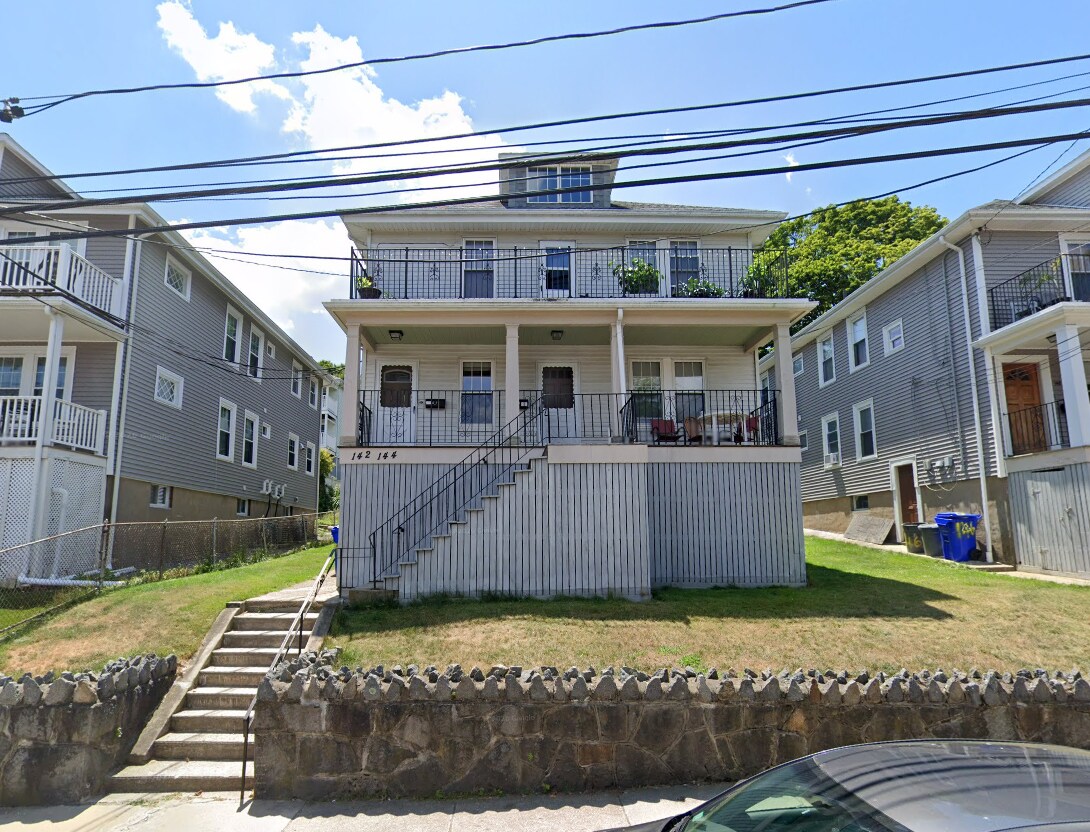 Building Photo - 144 Nonantum St