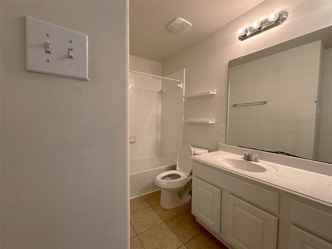 Building Photo - 11115 Lilac Manor Ct