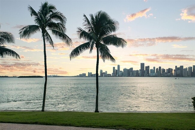 Building Photo - 5245 Fisher Island Dr