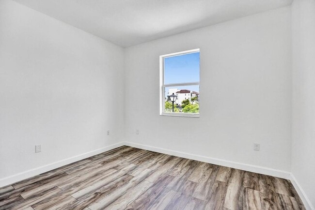 Building Photo - 9081 SW 169th Ct