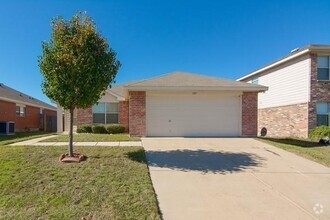 Building Photo - 621 Woodpecker Ln